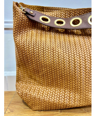 BOLSO SHOPPER TRENZADO CAMEL