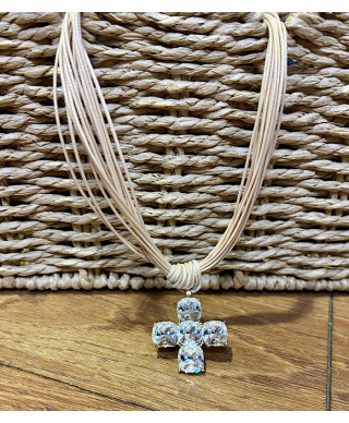 collar de mujer, collar cruz cristales, collar cuero azul, collar elegante.