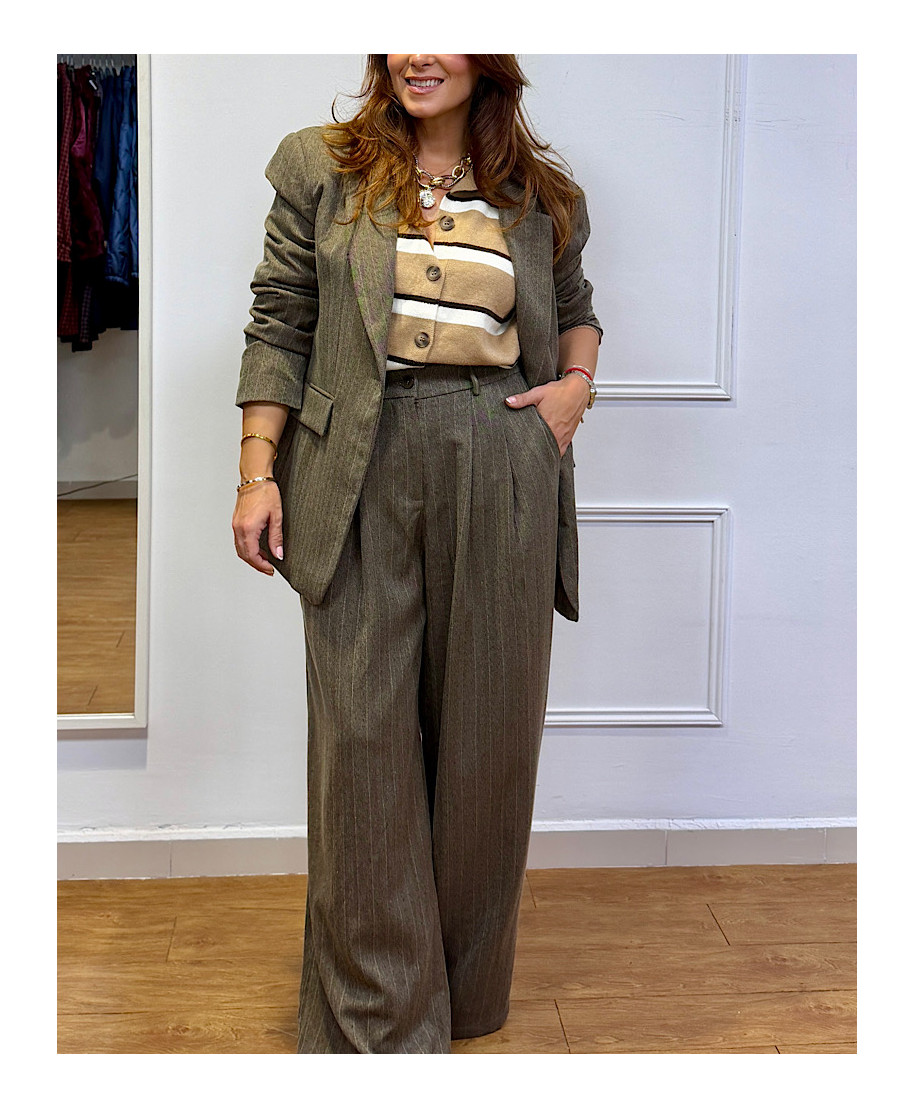 TRAJE DE RAYAS EMILIE MOCCA