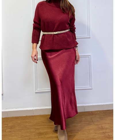 FALDA SATINADA BURDEOS