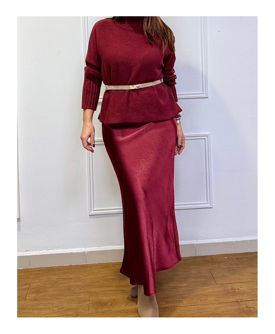 FALDA SATINADA BURDEOS