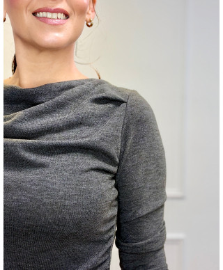 CAMISETA DRAPEADA LOLA GRIS