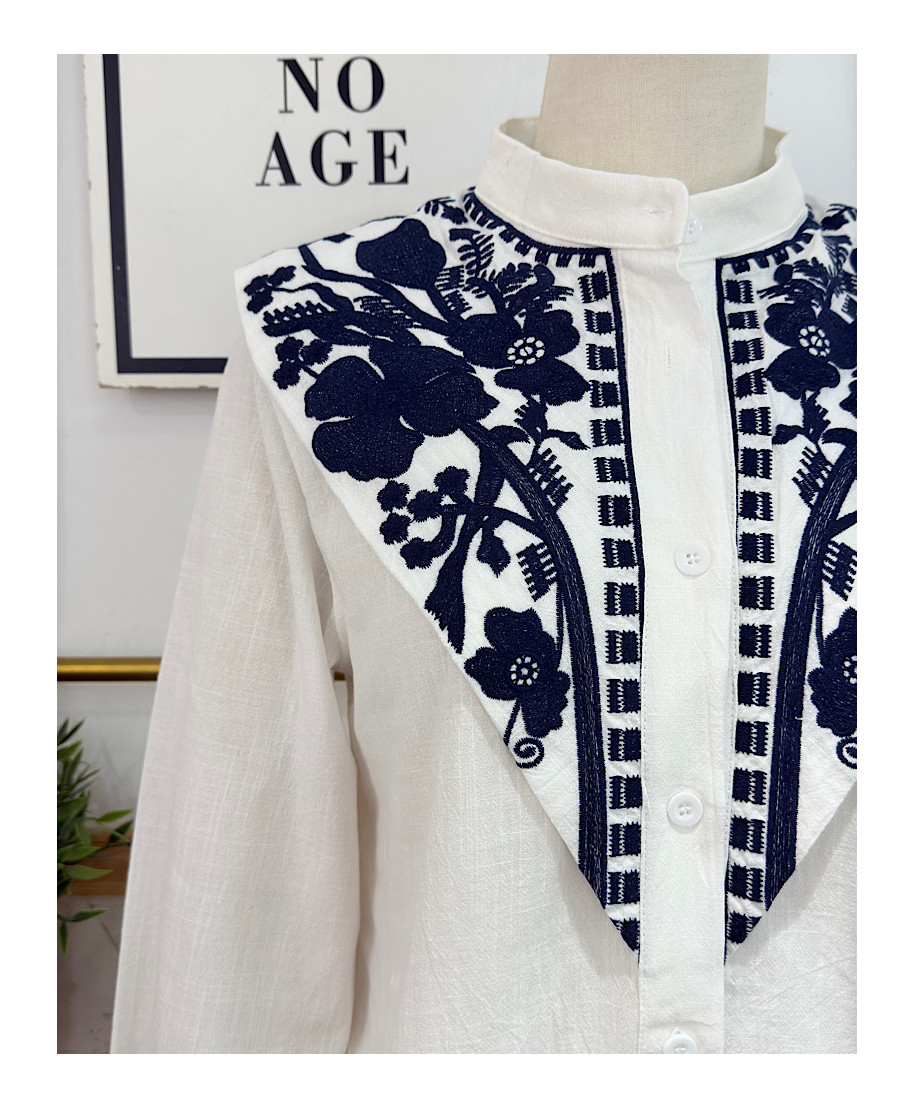 CAMISA BORDADA ROSE BLANCA