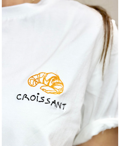 CAMISETA BORDADA CROISSANT