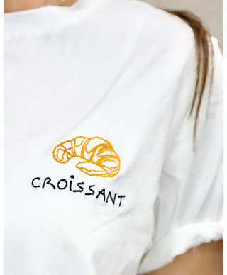CAMISETA BORDADA CROISSANT