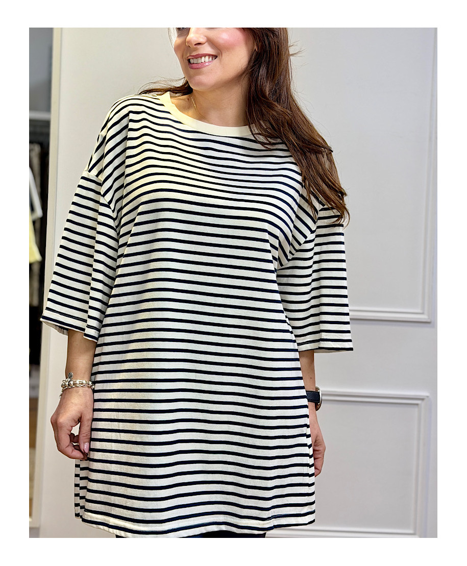 CAMISETA DE RAYAS OVERSIZE