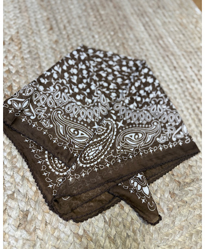 PAÑUELO MARRÓN PAISLEY