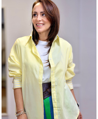 CAMISA OVERSIZE SKY ELEGANCE – AMARILLA