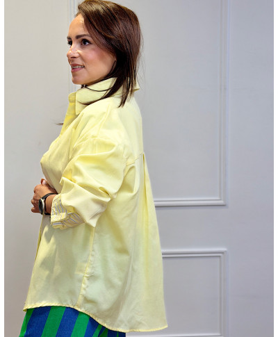 CAMISA OVERSIZE SKY ELEGANCE – AMARILLA