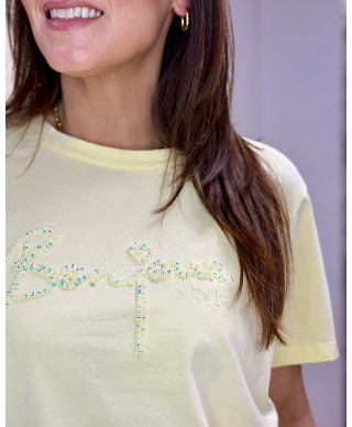 CAMISETA BORDADA “BONJOUR CHIC”AMARILLA