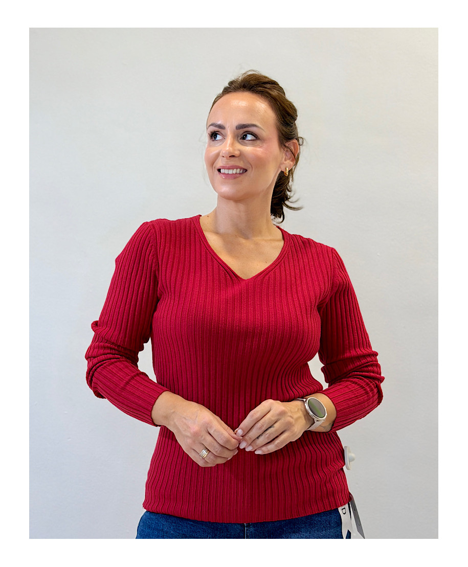 JERSEY ELARA · CANALE CUELLO PICO · ROJO