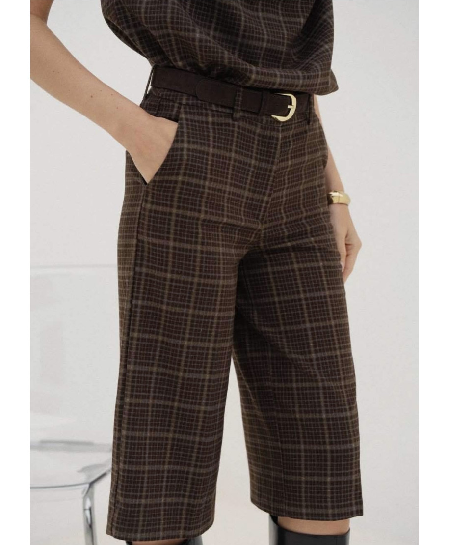 BERMUDA LIA · MARRON