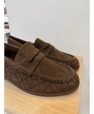 MOCASINES BELLAMY · EFECTO ANTE TRENZADO · MOCCA