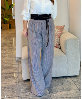 PANTALÓN INÉS · CUADROS MINI · MARRON