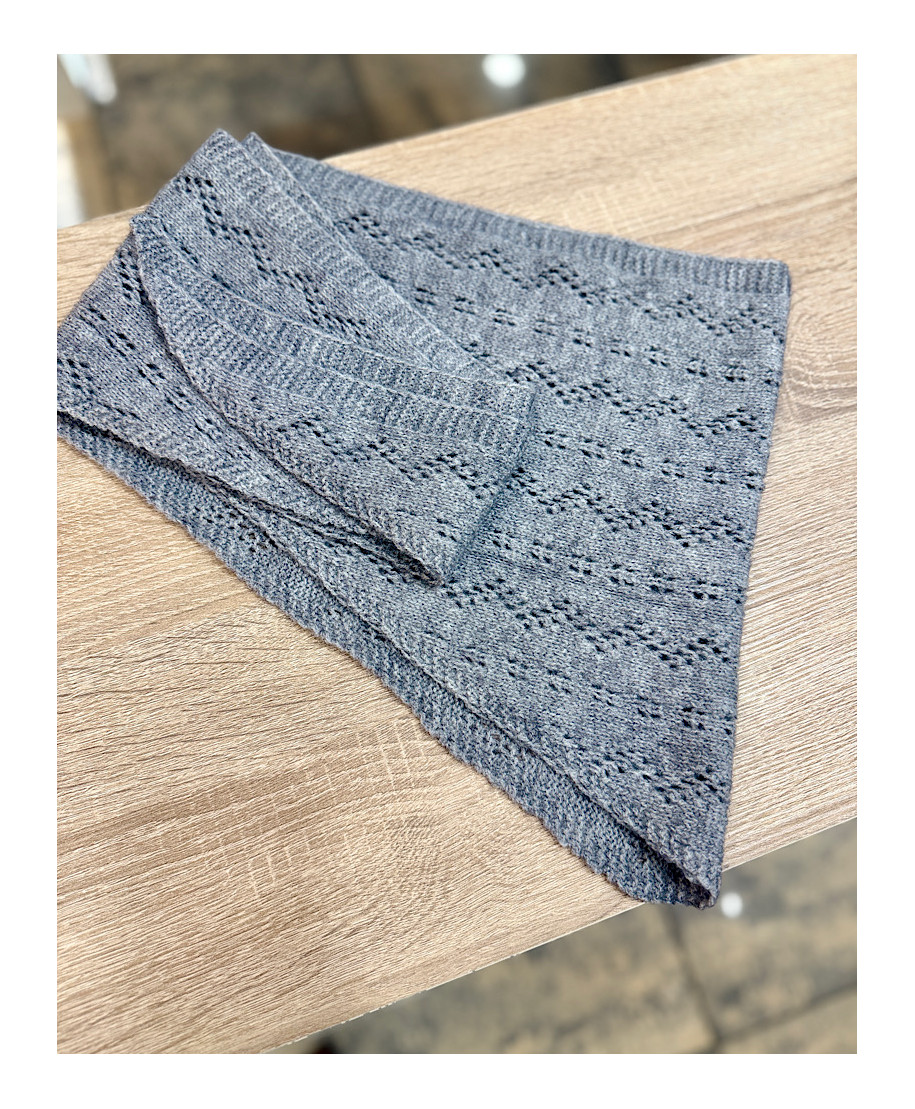 PAÑUELO PAULA · GRIS